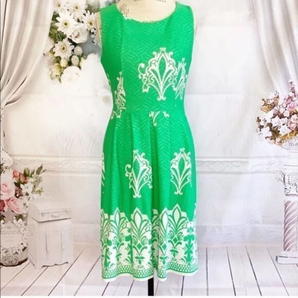 NEW YORK & COMPANY Summer Green Fit & Flare Dress